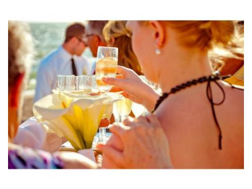 Brindando con la mejor champagne