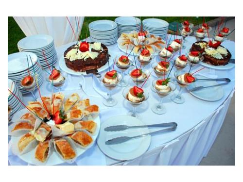 Detalle de alimentos para el buffet