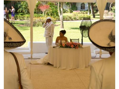 Mariachis para los novios