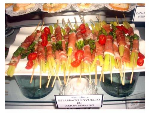 Espárrago en jamón serrano
