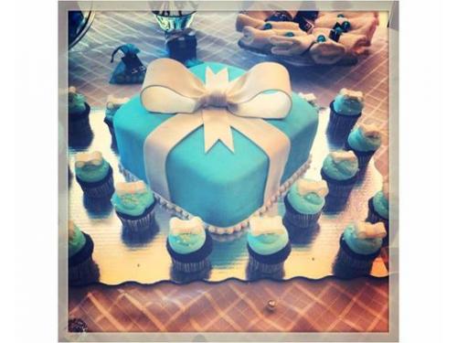 Pastel en forma de regalo