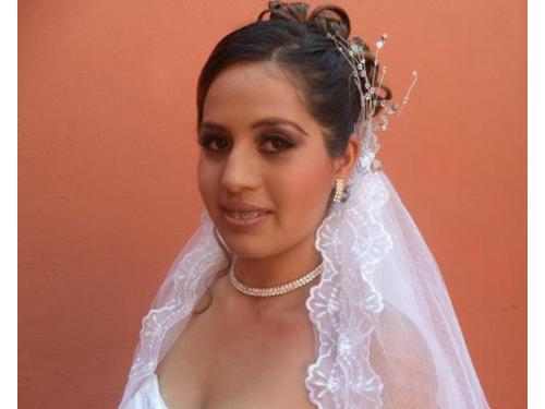 Prueba de maquillaje y peinado