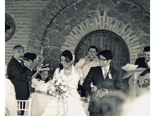 Novios en recepción