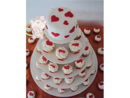 Cupcakes y pastel fondant