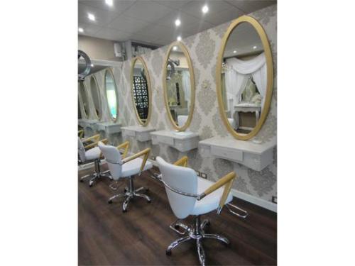 Espejos en el salón