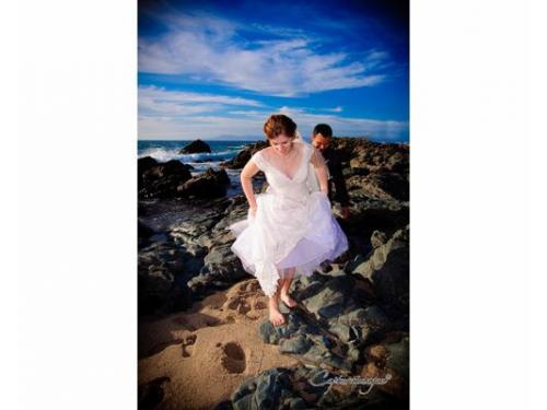 Novios trash the dress