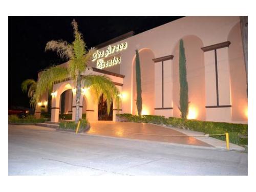 Entrada principal del salón