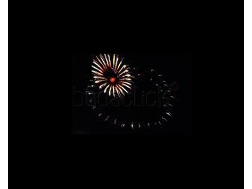 Pirotecnia de colores y figuras