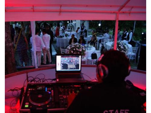 Equipo de dj profesional