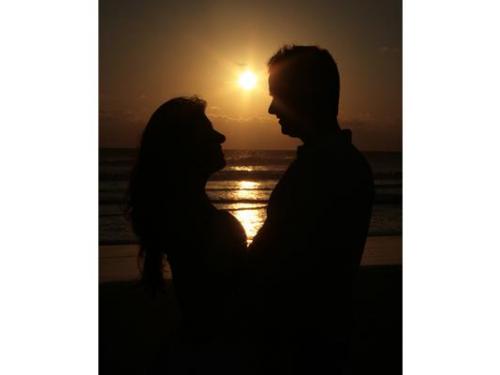 Pareja en el atardecer