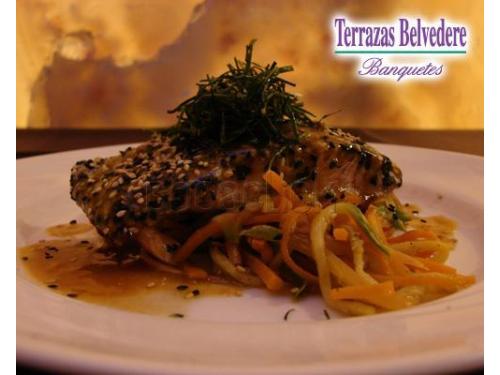 Ricos platillos con muy buena presentación