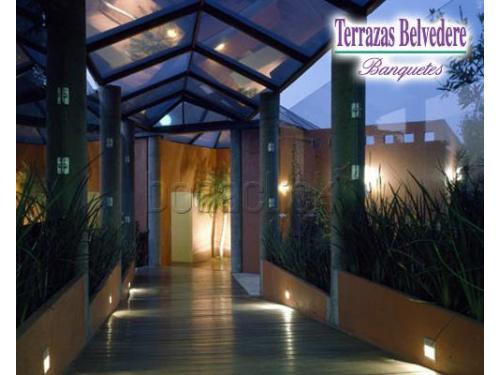 Entrada al salón para bodas