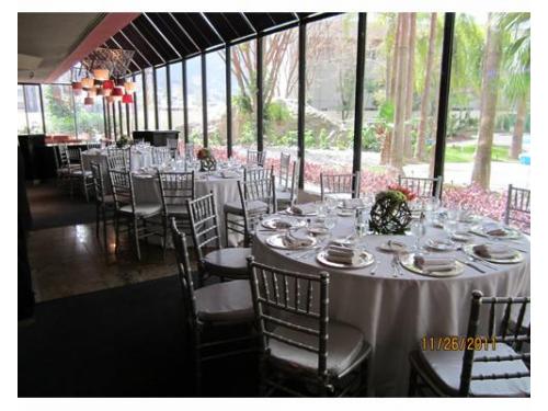 Sorprendente vista a su terraza jardín