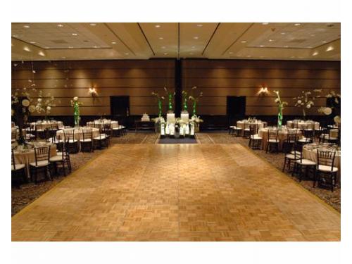 Montaje de la pista de baile para disfrutar con tus invitados