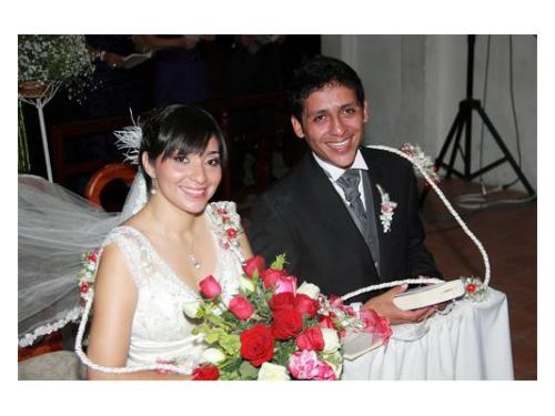Novios en ceremonia