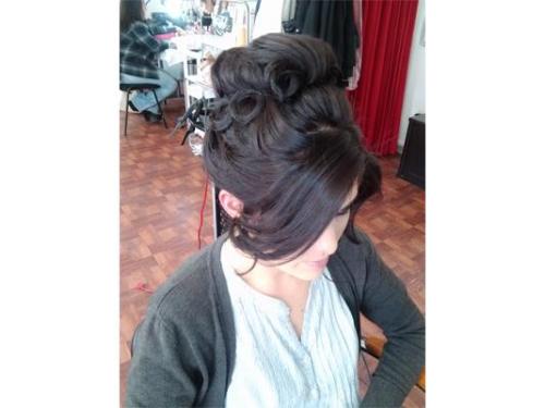 Alto peinado para novias