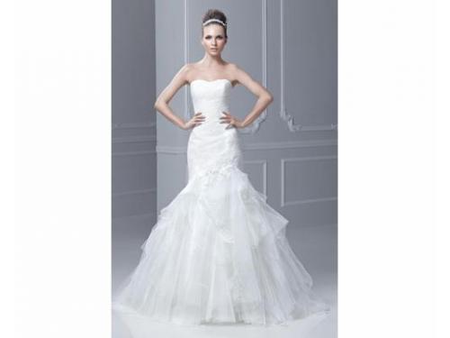 Vestido strapless amplio de abajo