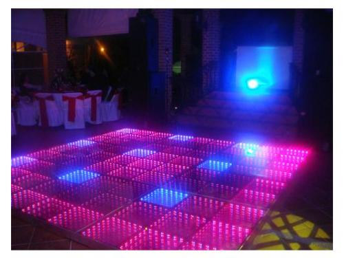 Pista de baile iluminada
