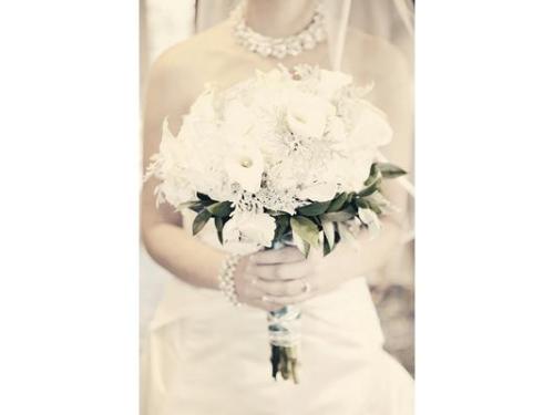 La novia con su ramillete