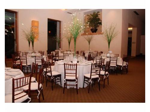 Montaje con centros de mesa altos