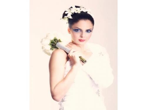 Complementa con ramos y accesorios