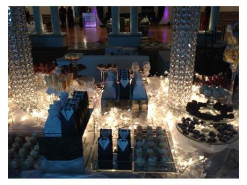 Dulces en cajitas de novia y novio