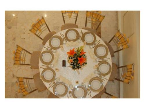 Vista desde de arriba de mesa montada