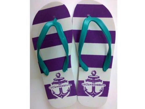 Lineas moradas con blanco