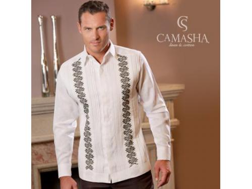 Elegantes guayaberas para el novio