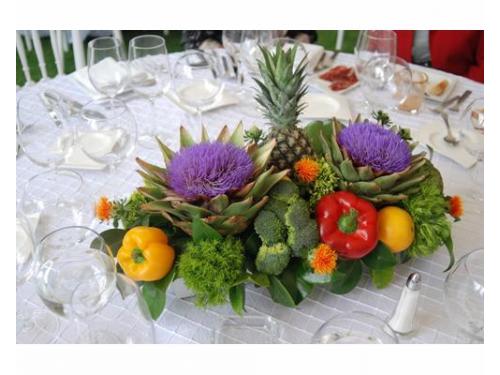 Combinación de flores, frutas y verduras