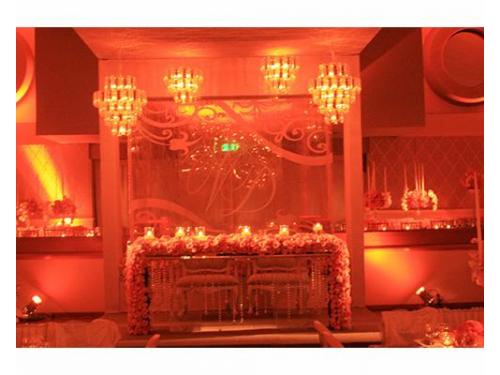 Elegante mesa de honor