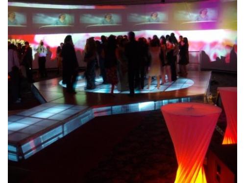 Ambientación total para tu fiesta con servicios especiales