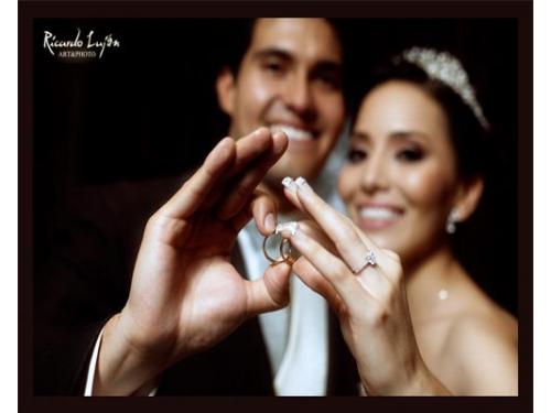 Momentos especiales de los novios