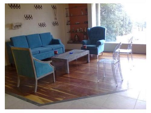 Sala en tela turquesa