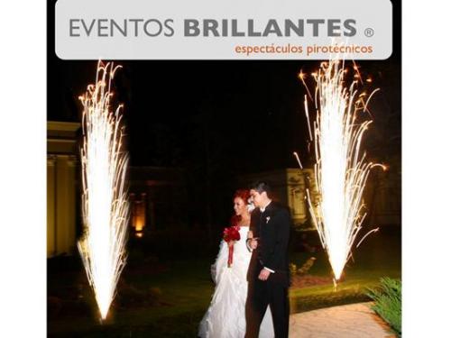 Pirotecnia que hará romántica la noche