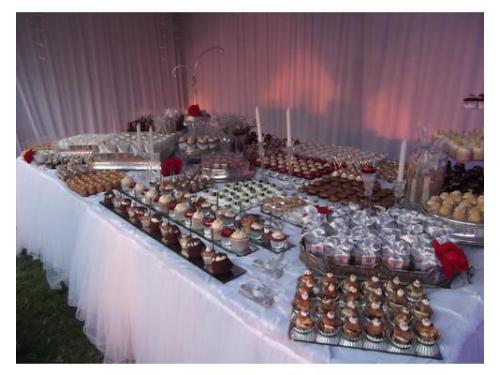 Boda en plata y blanco