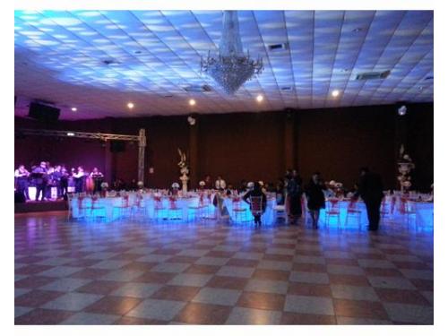 Amplio salón para bodas