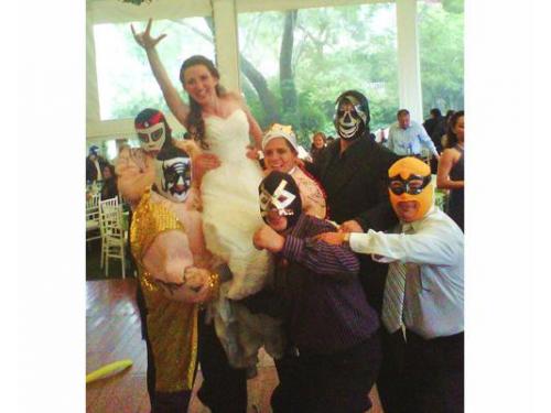 Festejando con la novia