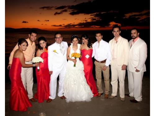 Novios con las damas