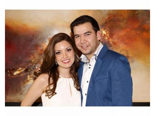 Sonriendo a la cámara