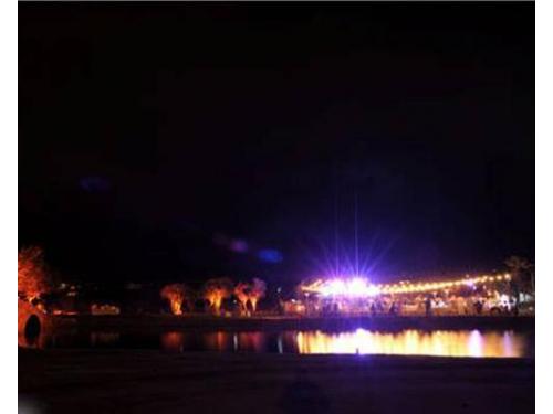 Vista del evento iluminado