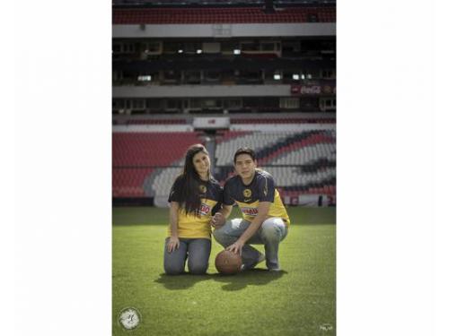 Novios en el estadio azteca