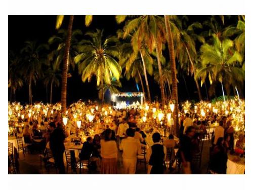 Montaje de noche iluminado