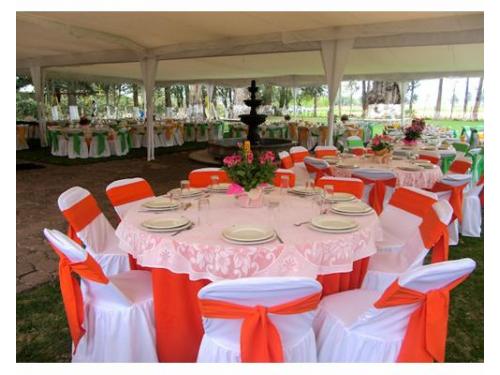 Montaje con cubresillas y detalles en rojo