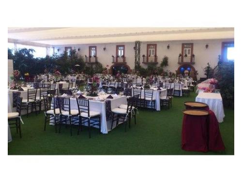 Excelente distribución: *amplios espacios *pista al centro *facilidad de acceso a todas las instalaciones