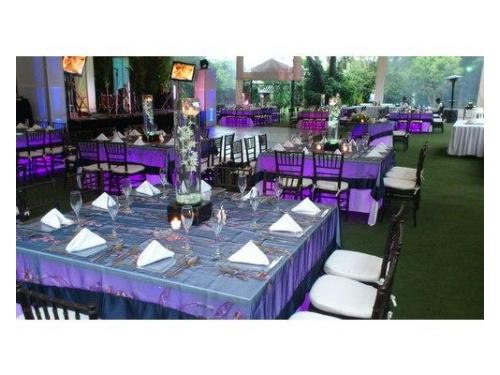 *ambientación distinta por tiempos: *velas *luz interior en cada mesa *en pista de baile y escenario