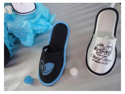 Modelo de corazón y novios