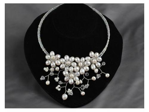 Collar de perla en forma de flor