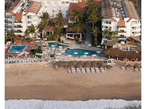 A pie de playa, 5 minutos caminando al malecón, 10 minutos a las iglesias del centro histórico
