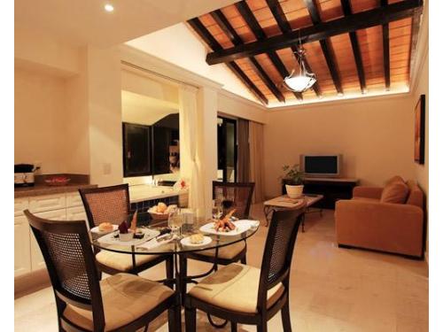 Junior suite con desayunador